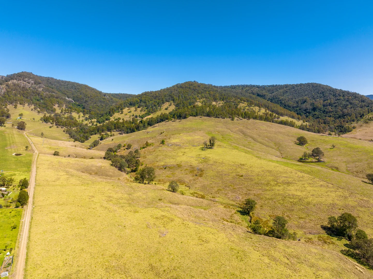 Additional image 28 of 233 Thunderbolts Way, Gloucester NSW 2422