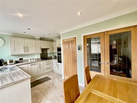 Moss Drive, Killamarsh, Sheffield, Derbyshire S21
