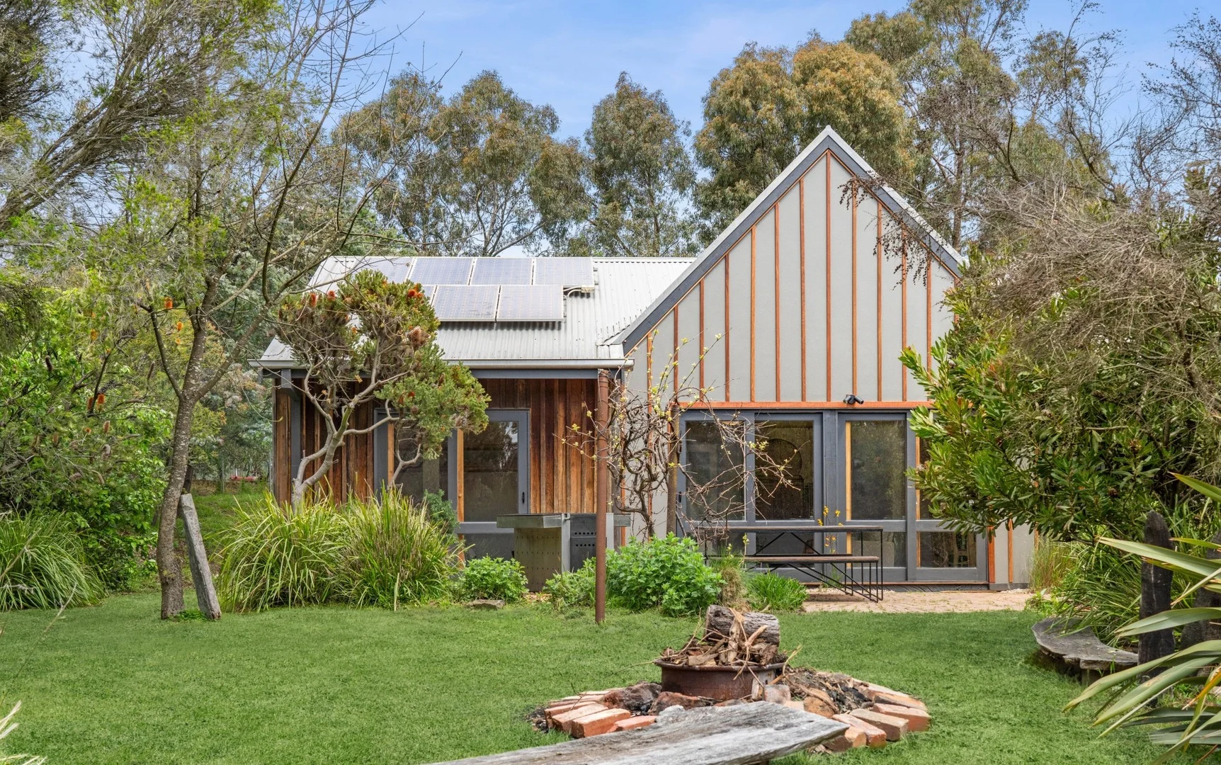 157 Main Road, Hepburn VIC 3461