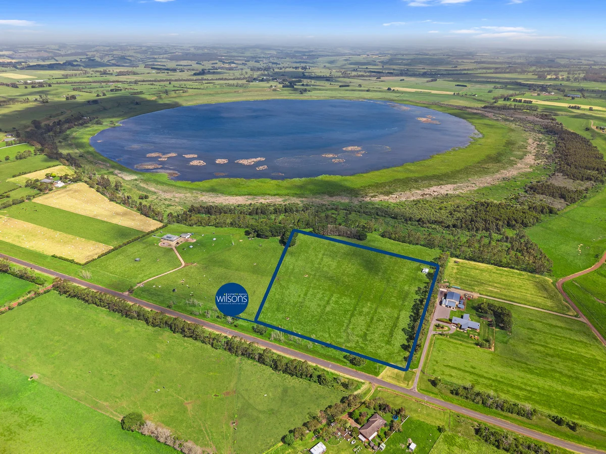 2 Cobden-South Ecklin Road, Elingamite North VIC 3266