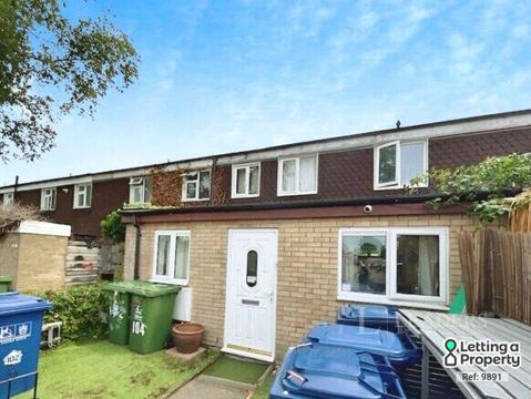 Crowland Way, Cambridge, Cambridgeshire CB4