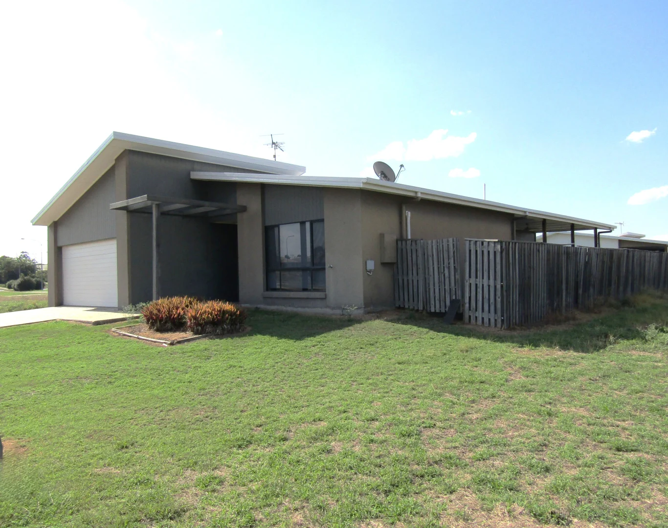 Additional image 24 of 3 Jarrott Street, Blackwater QLD 4717