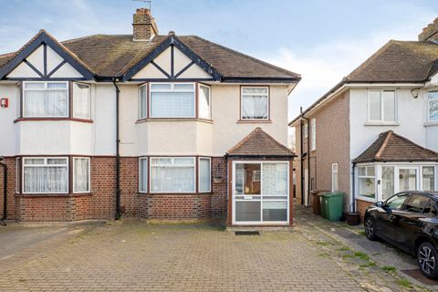 Abbotts Road, Cheam SM3