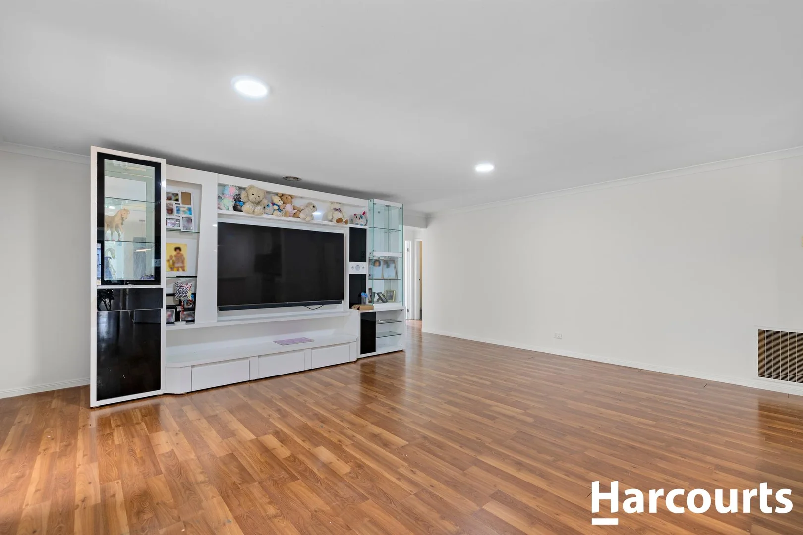 Additional image 10 of 7 Stringybark Close, Manor Lakes VIC 3024