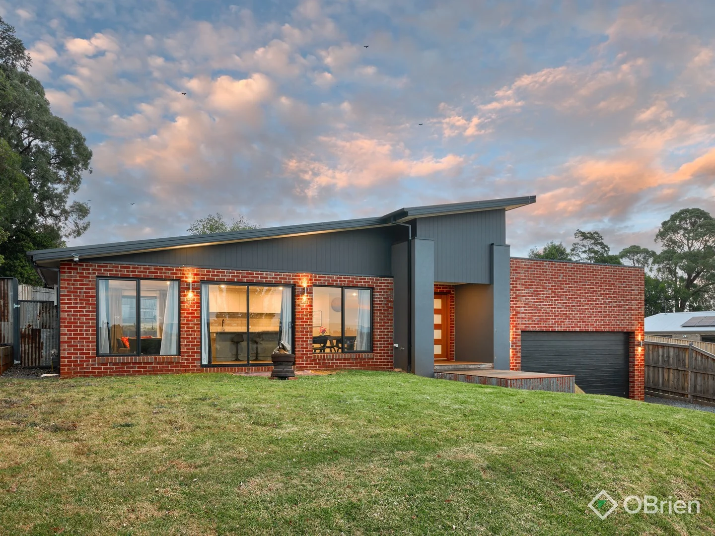 19 Timbertop Crescent, Drouin VIC 3818