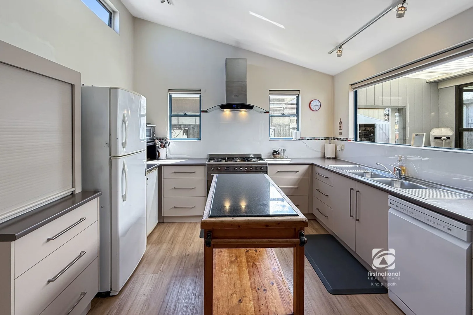 Additional image 7 of 27 Whiters Street, Lakes Entrance VIC 3909