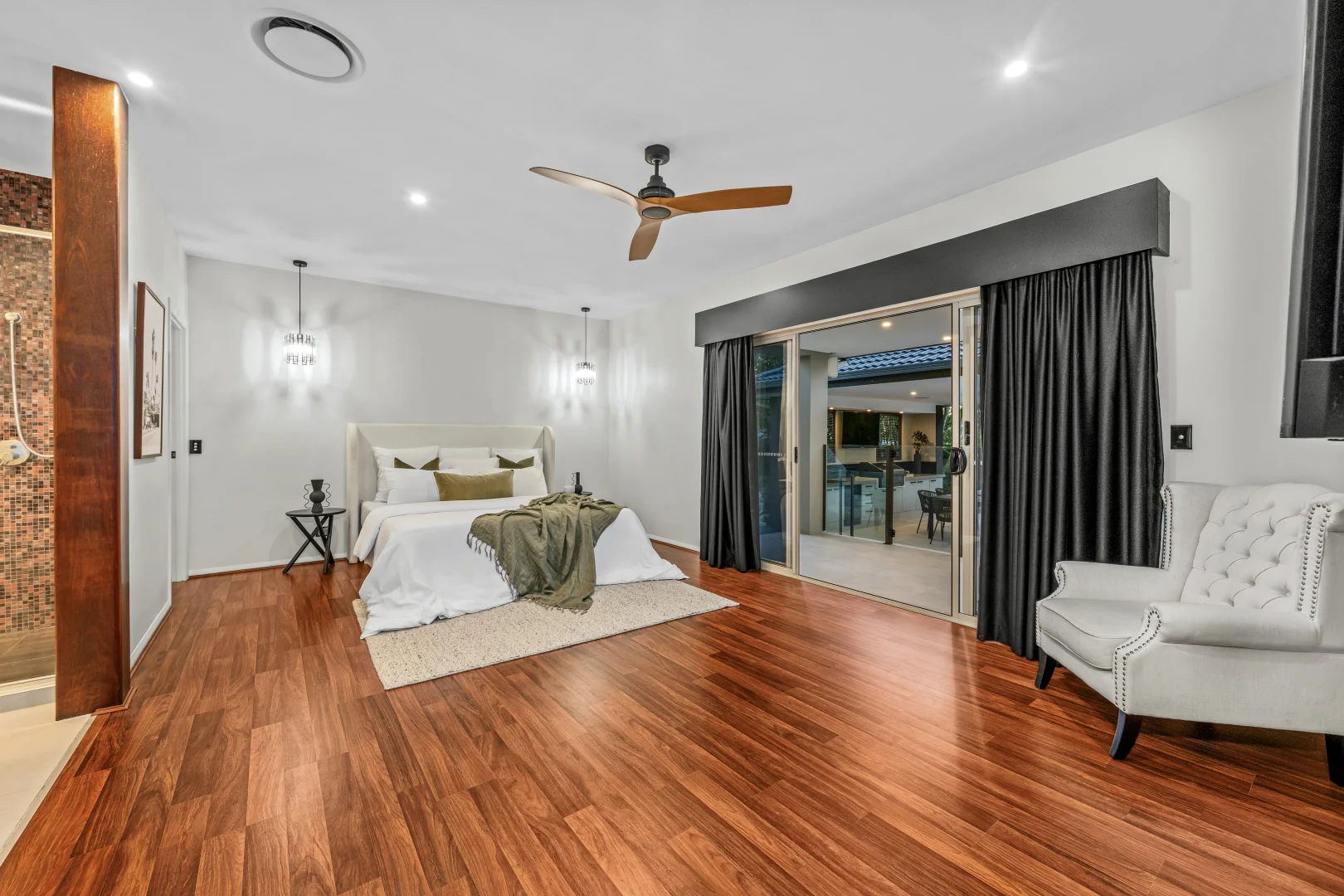 Additional image 24 of 4 Riverdowns Crescent, Helensvale QLD 4212