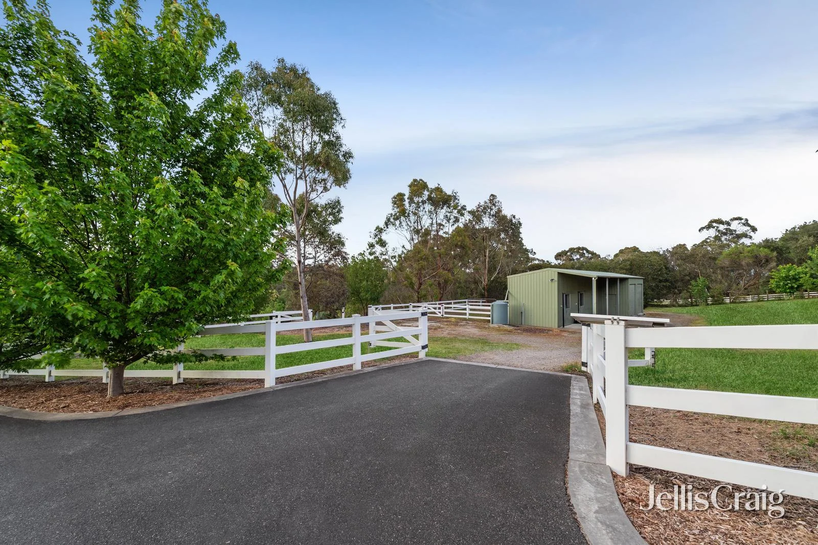 Additional image 25 of 7 Honeysuckle Way, Chirnside Park VIC 3116
