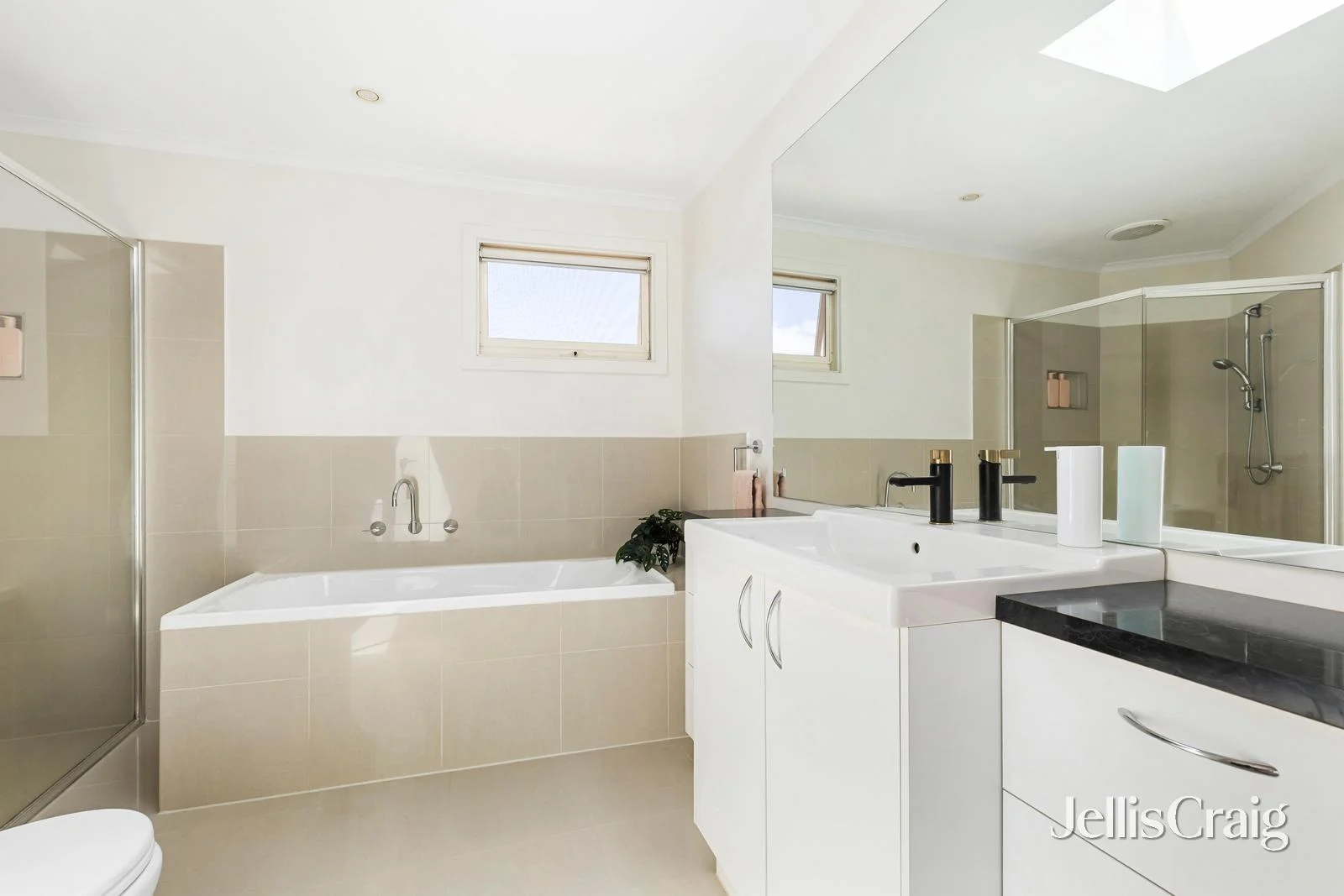 Additional image 6 of 5/11 Yarrbat Avenue, Balwyn VIC 3103