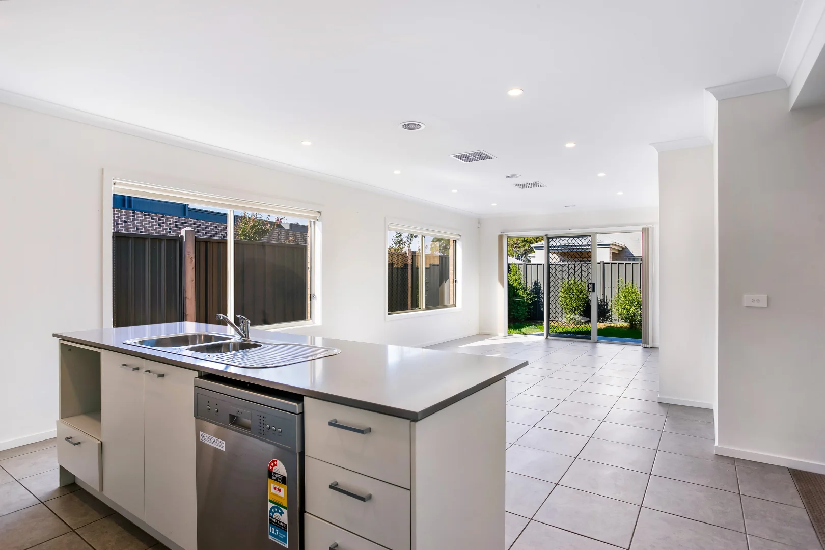 Additional image 3 of 13 Praiano Avenue, Berwick VIC 3806