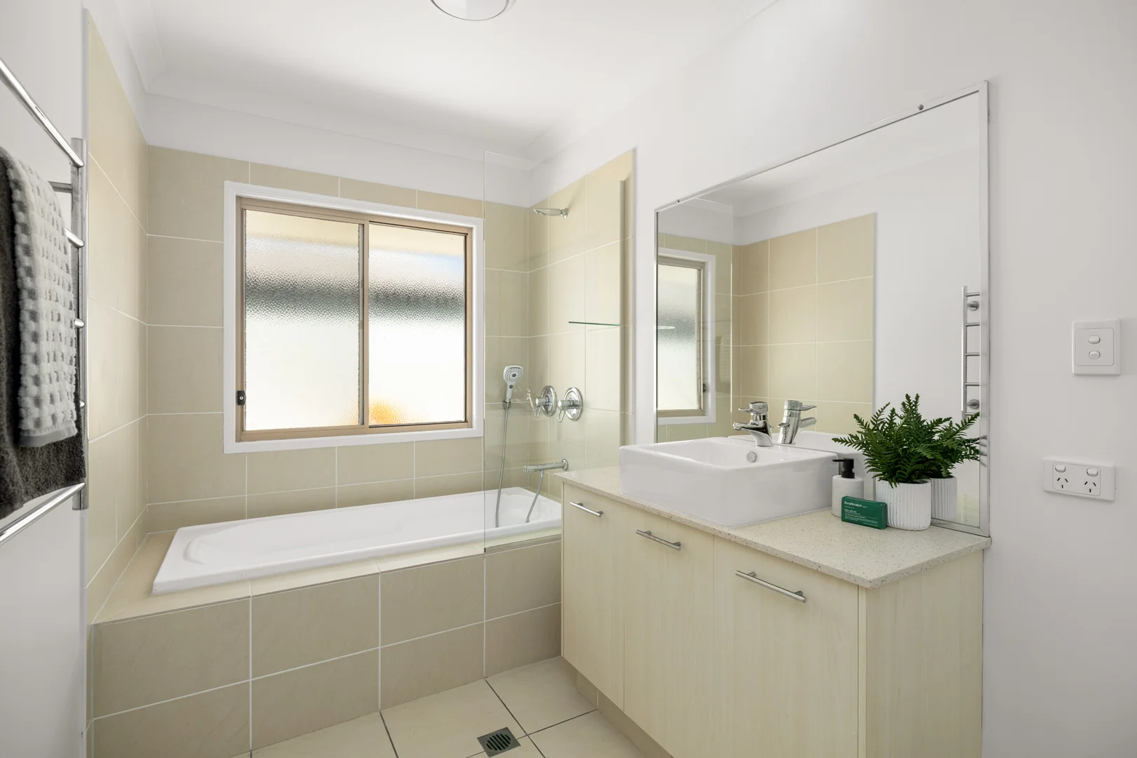 Additional image 18 of 3153 Riverleigh Drive, Hope Island QLD 4212