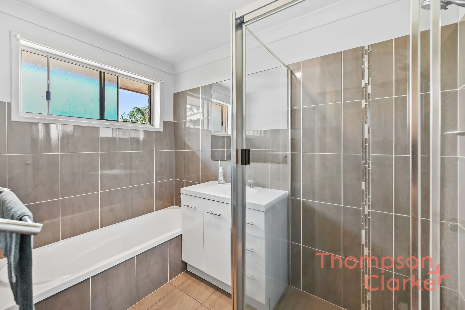 Additional image 11 of 3 Park View Crescent, McDougalls Hill NSW 2330