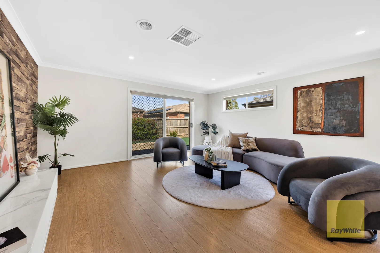 Additional image 6 of 13 Edwin Close, Manor Lakes VIC 3024