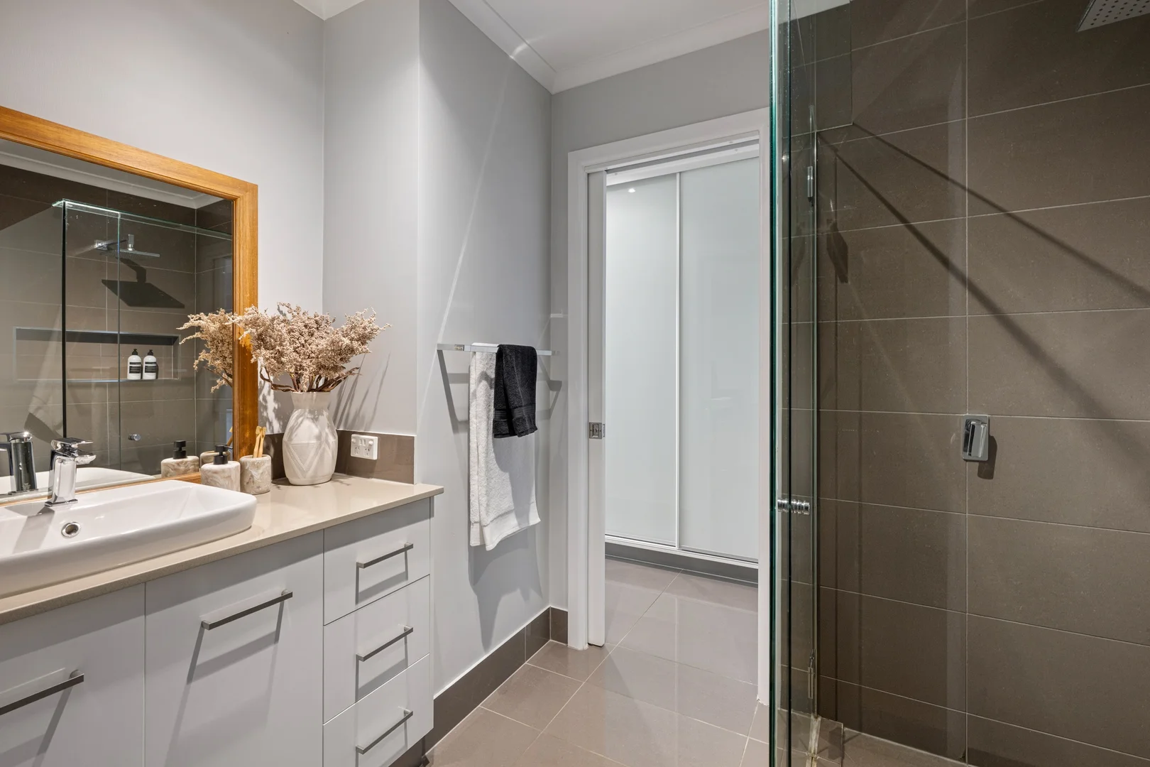 Additional image 11 of 561 Whinray Crescent, East Albury NSW 2640