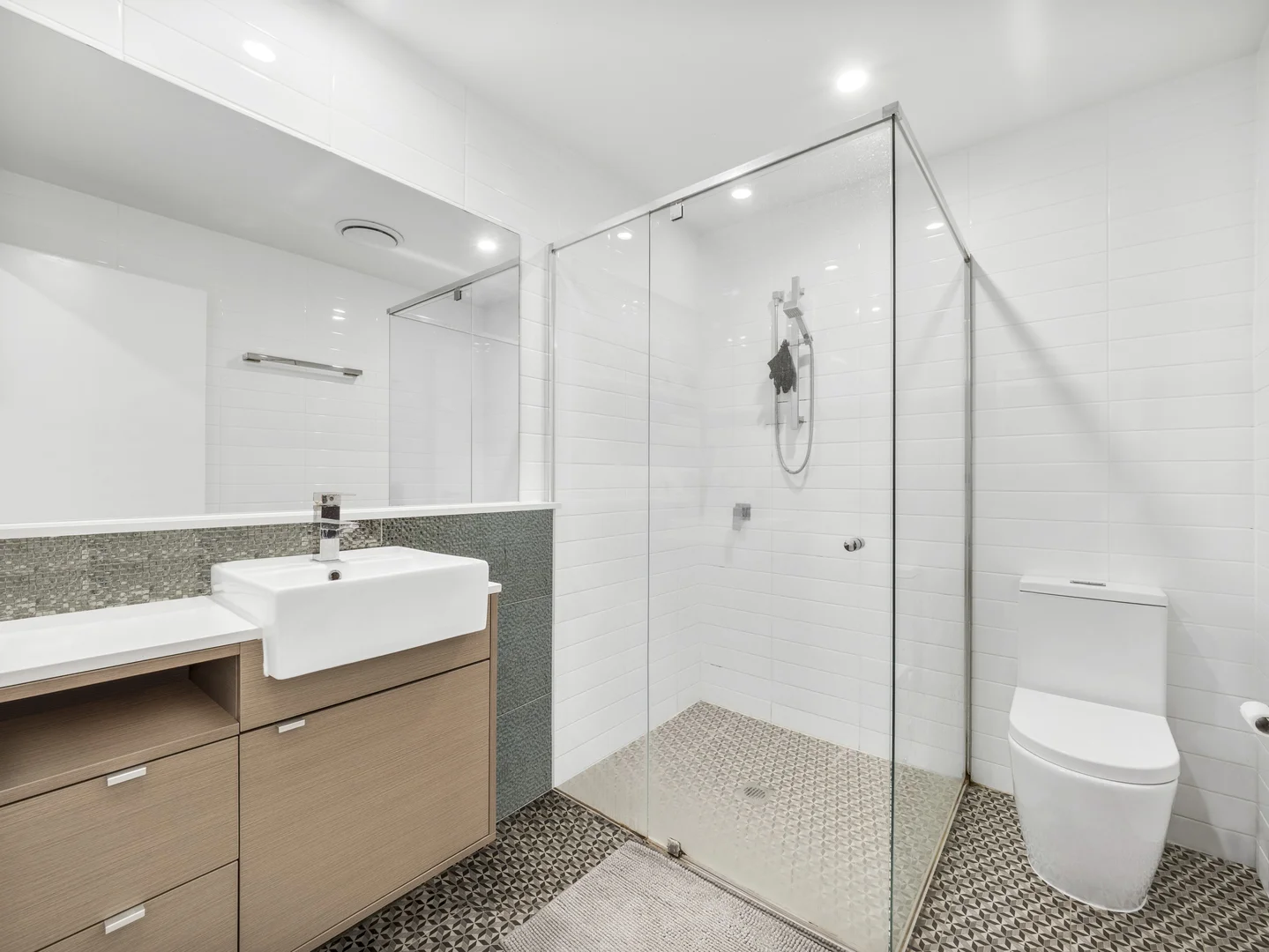 Additional image 10 of 305/616 Main Street, Kangaroo Point QLD 4169