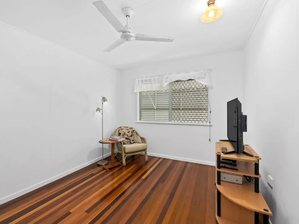 Additional image 10 of 105 Minto Crescent, Arana Hills QLD 4054