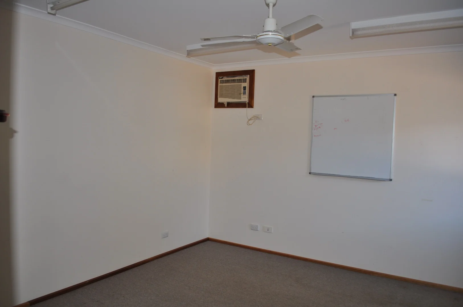 Additional image 18 of 16 Mulgaria Cres, Roxby Downs SA 5725
