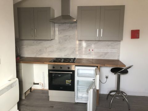 Erleigh Road, Reading RG1, Studio to rent