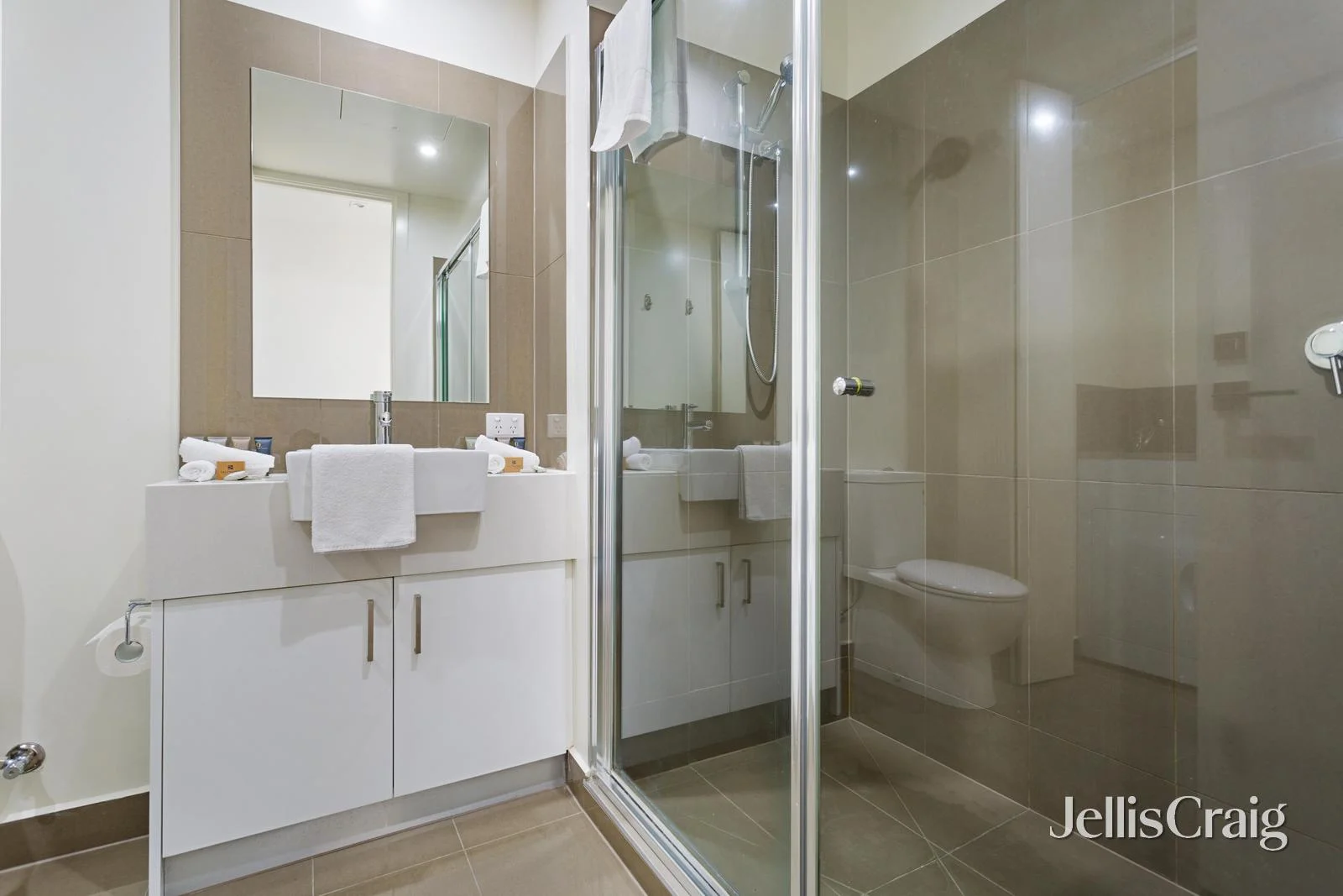 Additional image 8 of 203/8-10 McLarty Place, Geelong VIC 3220