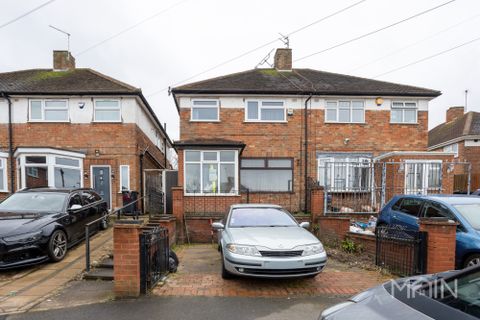 Bryngarth Crescent, Leicester, Leicestershire LE5