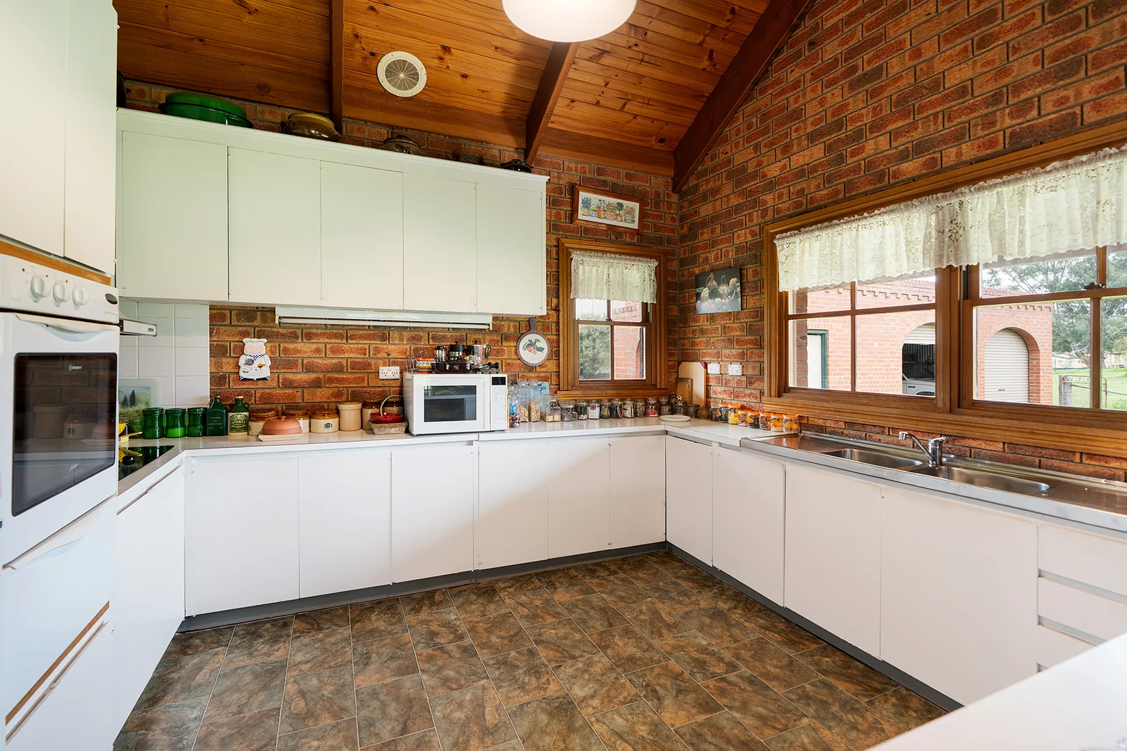 Additional image 5 of 3 Fletcher Street, Guildford VIC 3451