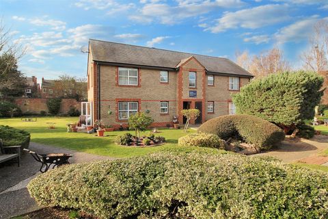 Gordon Palmer Court, Reading RG30