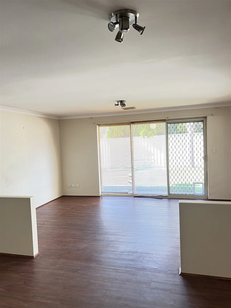 Additional image 11 of 6 Dunlowe Loop, Warnbro WA 6169