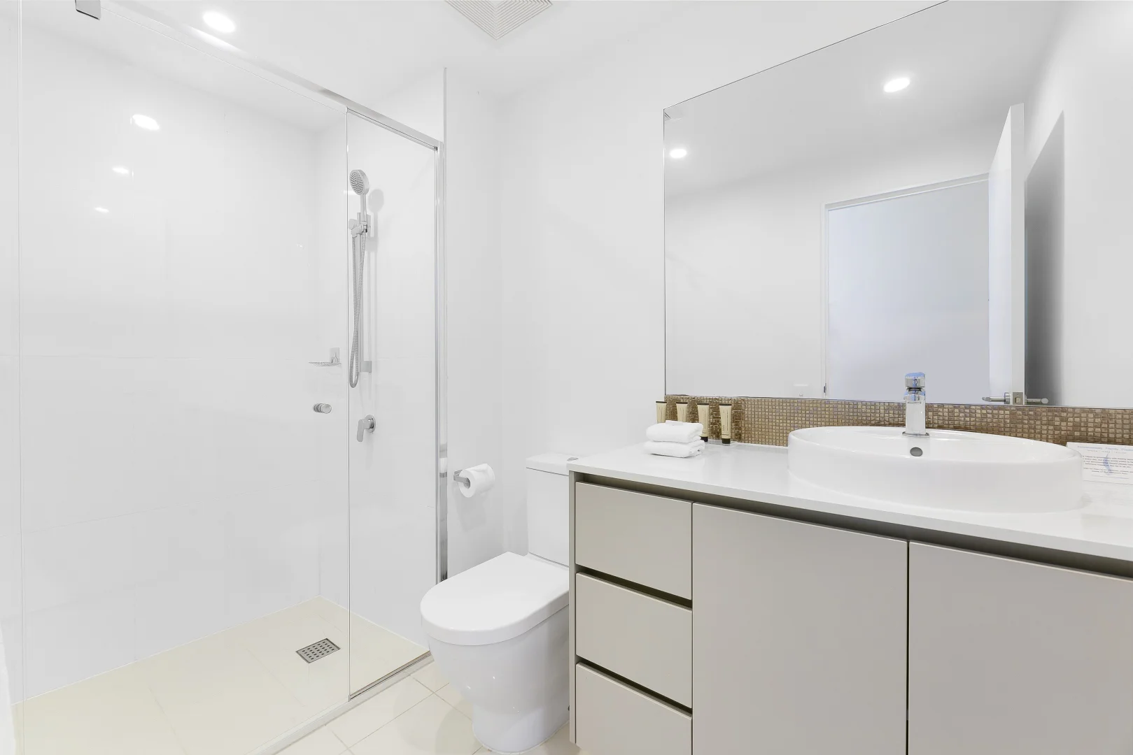 Additional image 8 of 1507/3440 Surfers Paradise Boulevard, Surfers Paradise QLD 4217