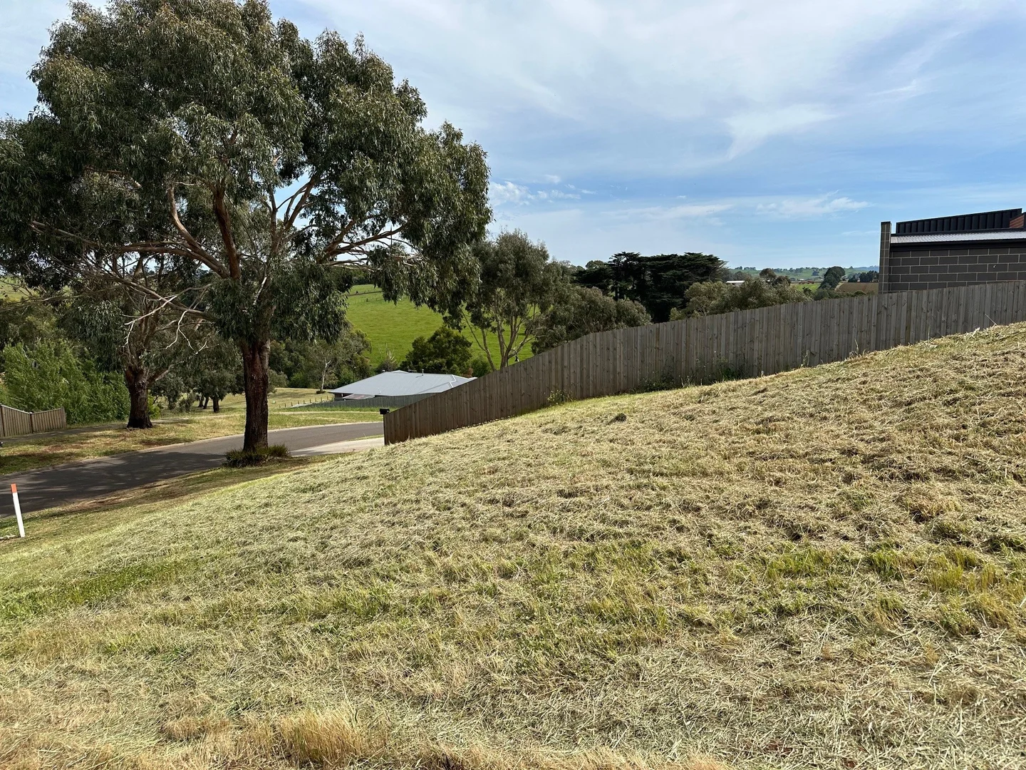 Additional image 8 of 24 Royal Place, Leongatha VIC 3953