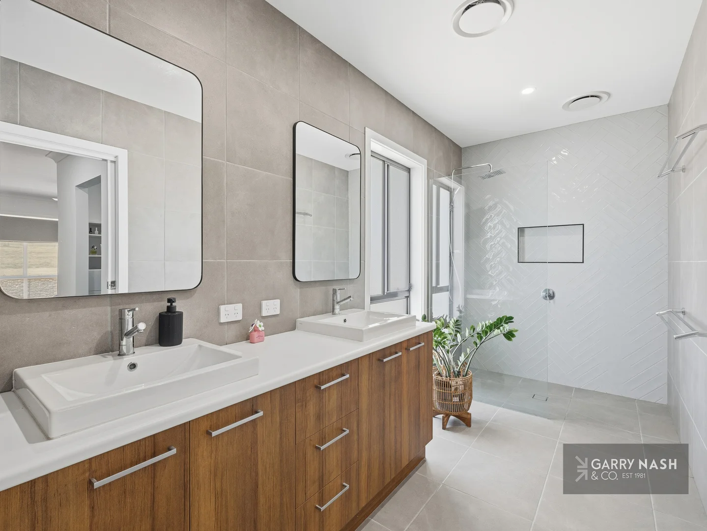 Additional image 10 of 121 Lakeside Drive, Chesney Vale VIC 3725