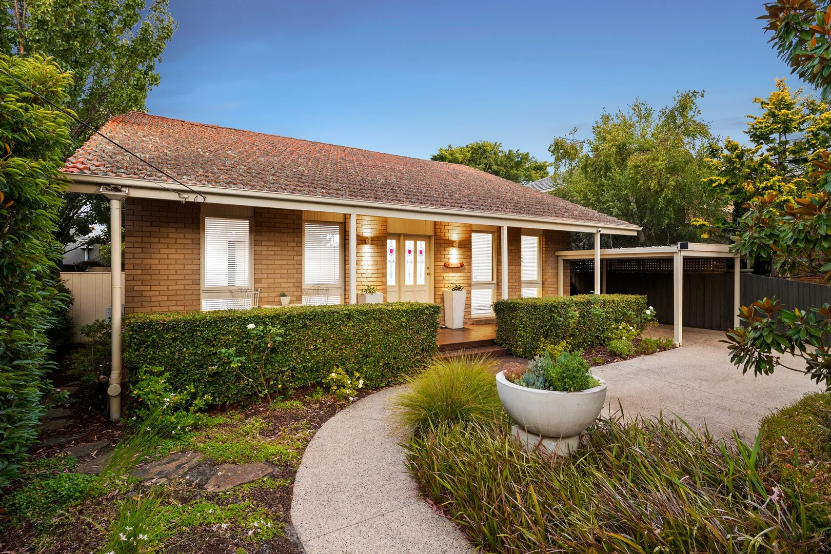 Additional image 3 of 18 Imbros Street, Hampton VIC 3188