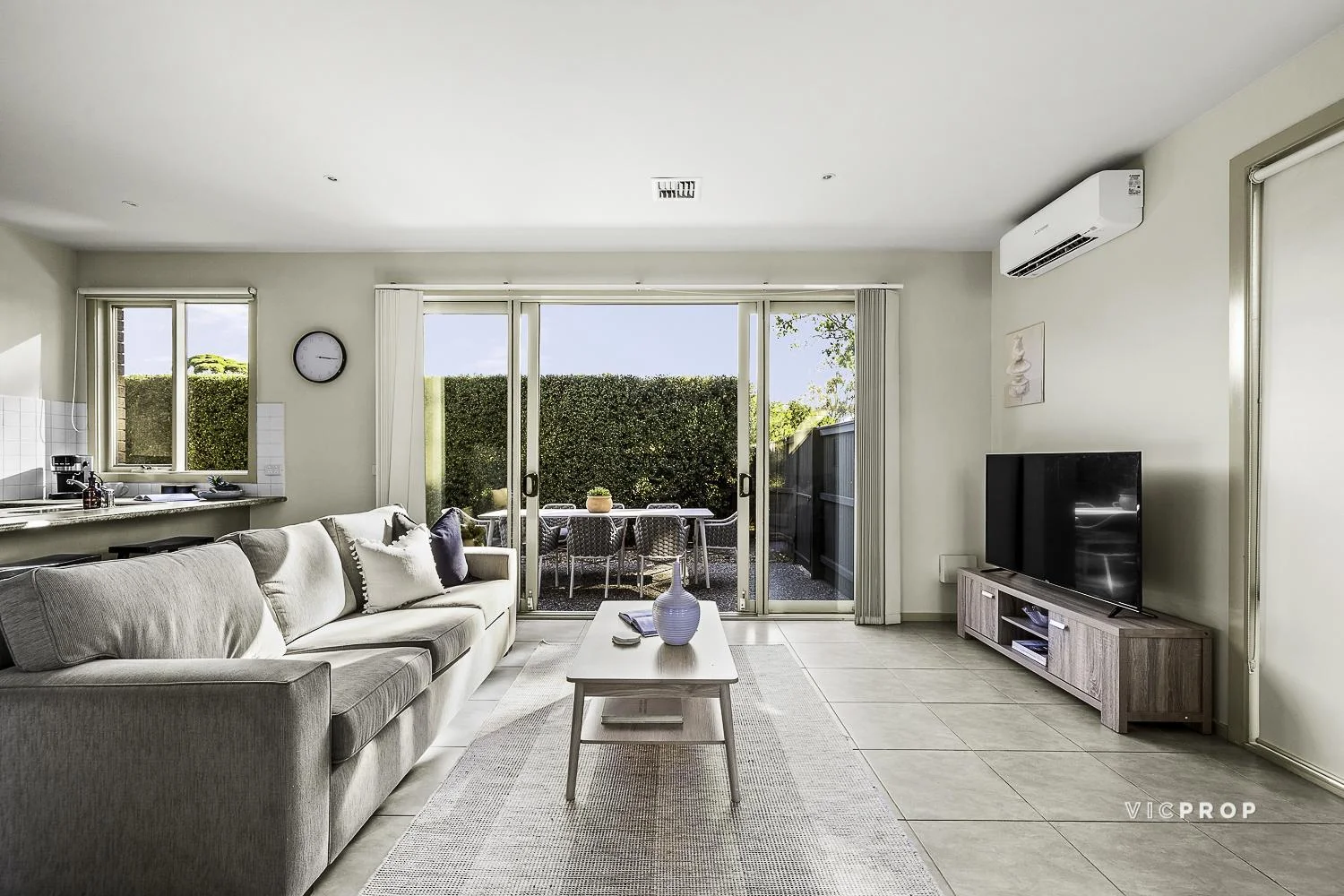 Additional image 4 of 143 Ernest Jones Drive, Macleod VIC 3085