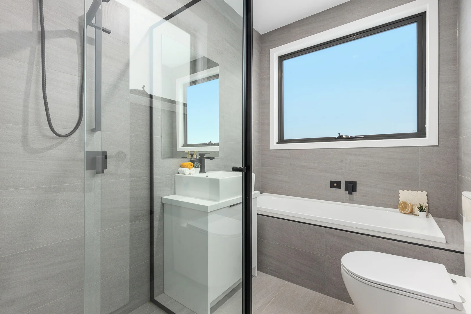 Additional image 7 of 2/25 Cleveland Road, Ashwood VIC 3147