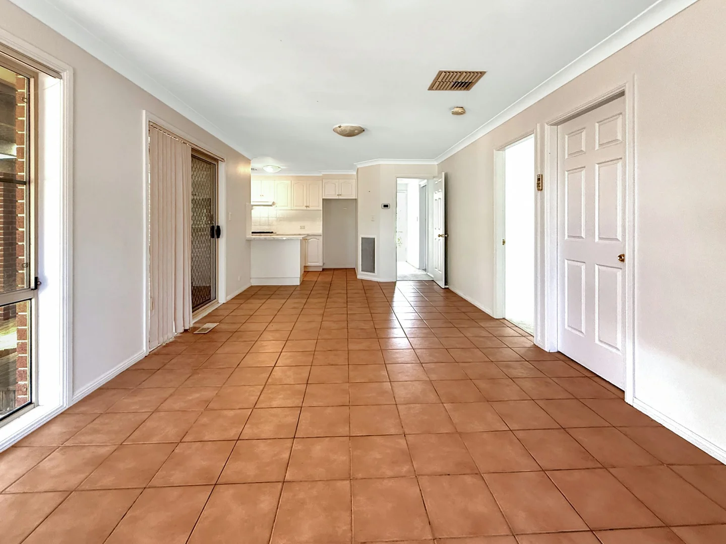 Additional image 6 of 10 Samuel Court, Young NSW 2594