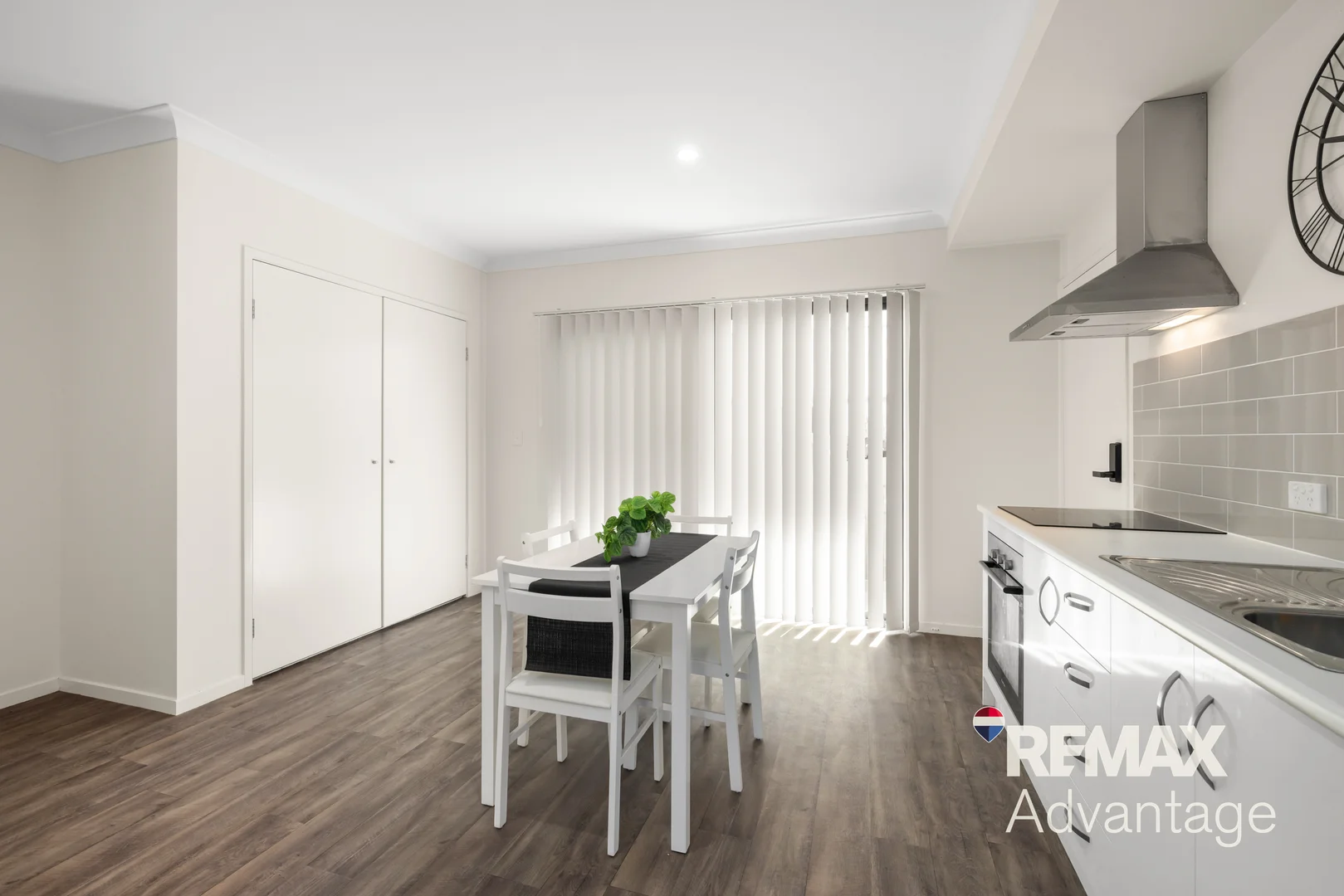Additional image 3 of 320 Preston Road, Wynnum West QLD 4178