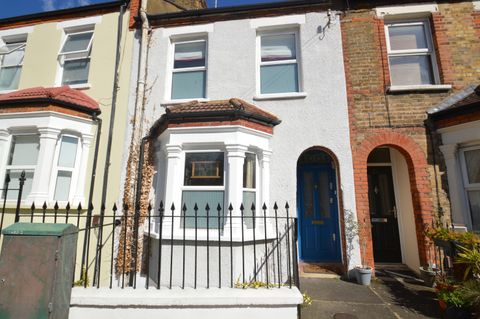 Tormount Road, London SE18
