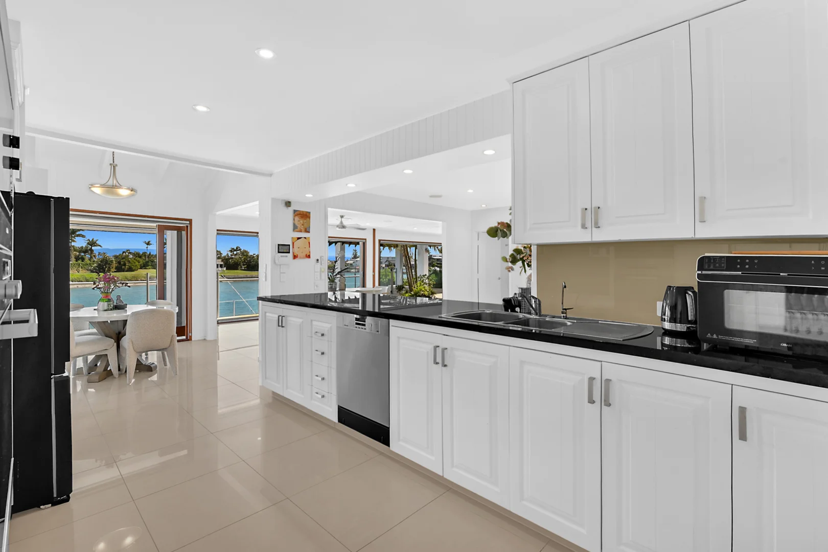 Additional image 12 of 14 Kerry Court, Sorrento QLD 4217