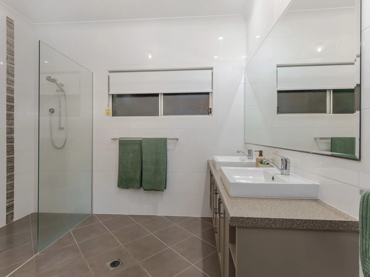Additional image 14 of 19 Grove Creek Close, Reedy Creek QLD 4227