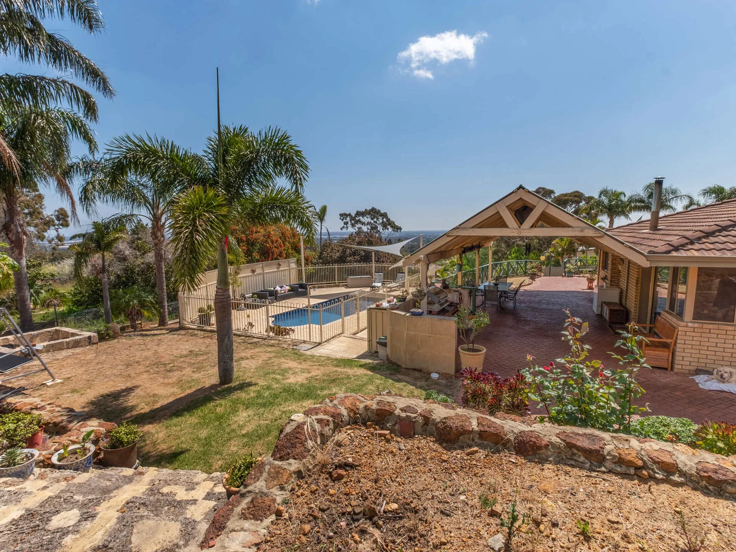 Additional image 4 of 10 Nangana Way, Kalamunda WA 6076