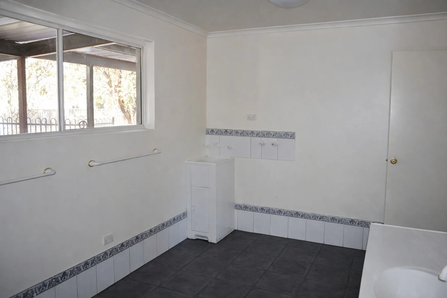 Additional image 13 of 16 Mulgaria Cres, Roxby Downs SA 5725