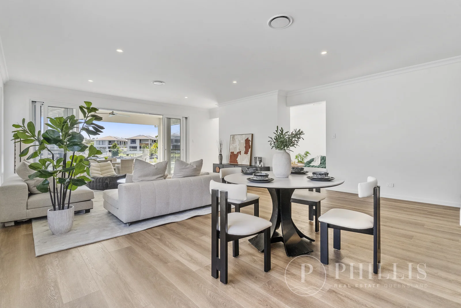 Additional image 11 of 152 Lake Serenity Boulevard, Helensvale QLD 4212