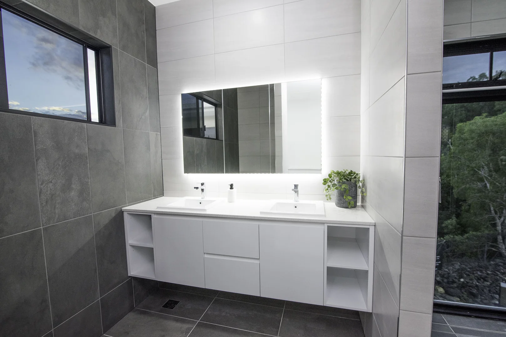 Additional image 12 of 34 Blue Water Lane, Trinity Beach QLD 4879