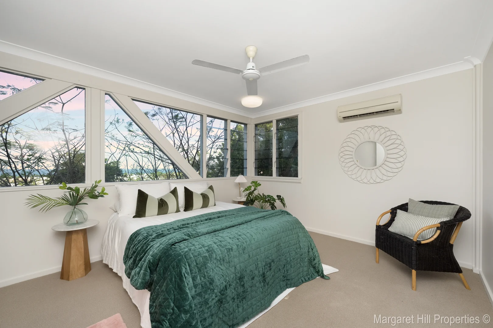 Additional image 28 of 14 Orana Court, Castle Hill QLD 4810
