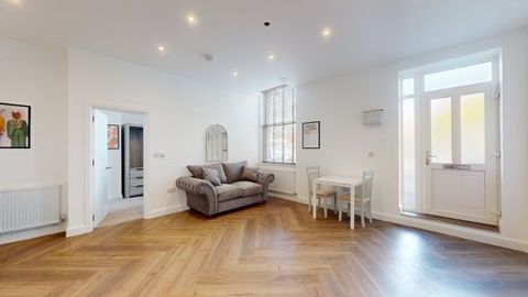 Castle Boulevard, Nottingham NG7, Room to rent