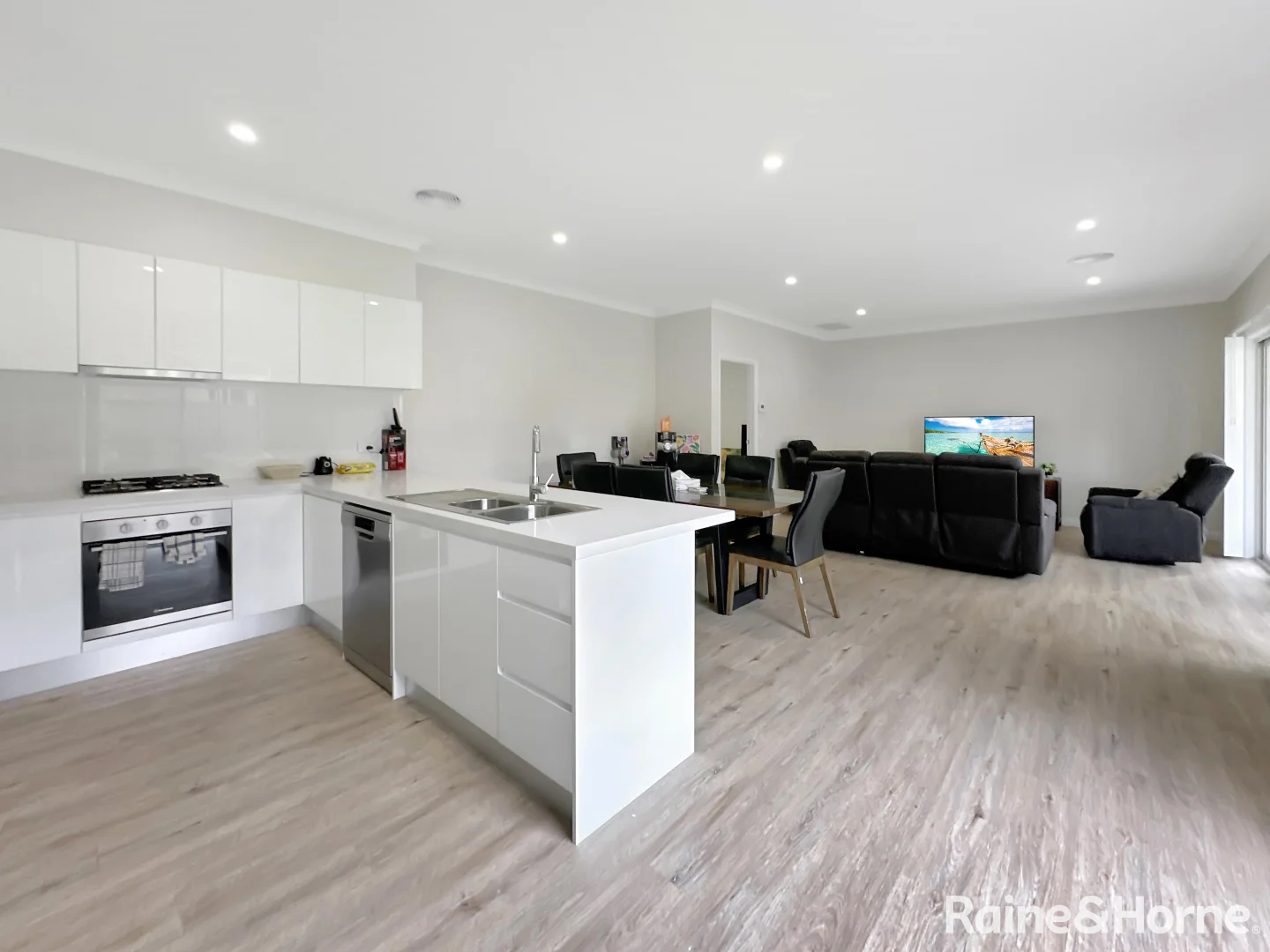 Additional image 30 of 11-15 Baillie Street, Bathurst NSW 2795