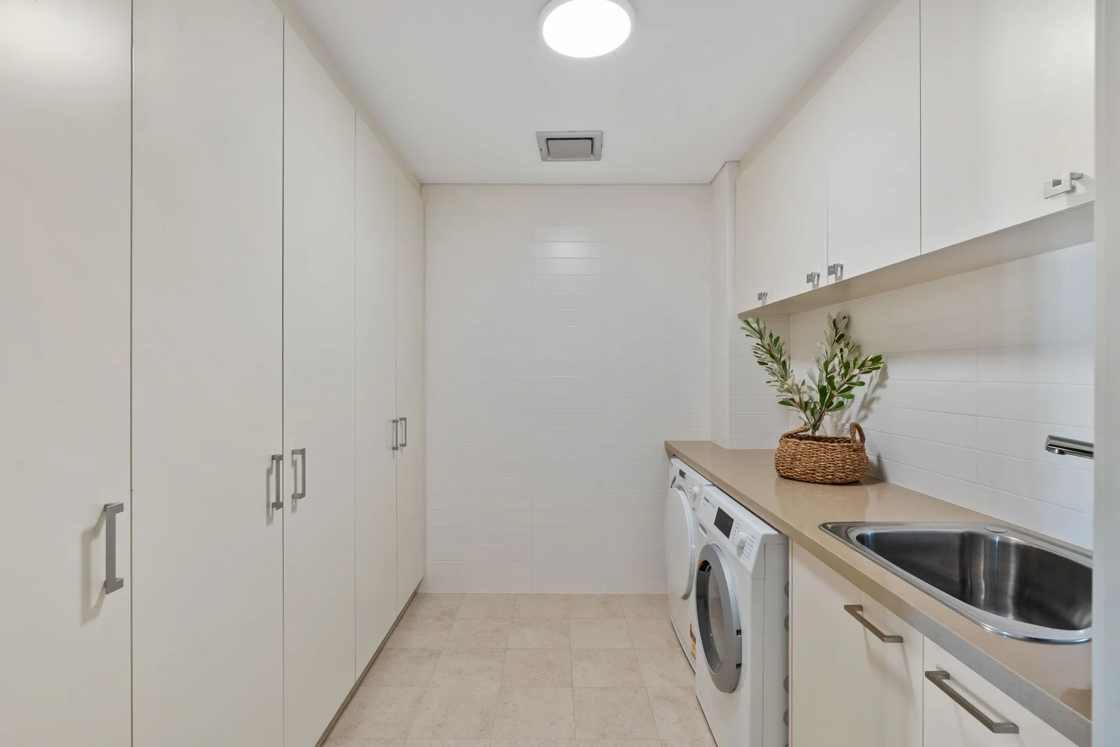 Additional image 32 of 2/5 Bindaring Parade, Claremont WA 6010