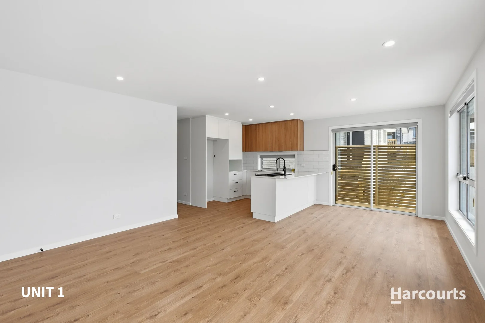 Additional image 4 of 1-3/11 Vicary Place, Rokeby TAS 7019