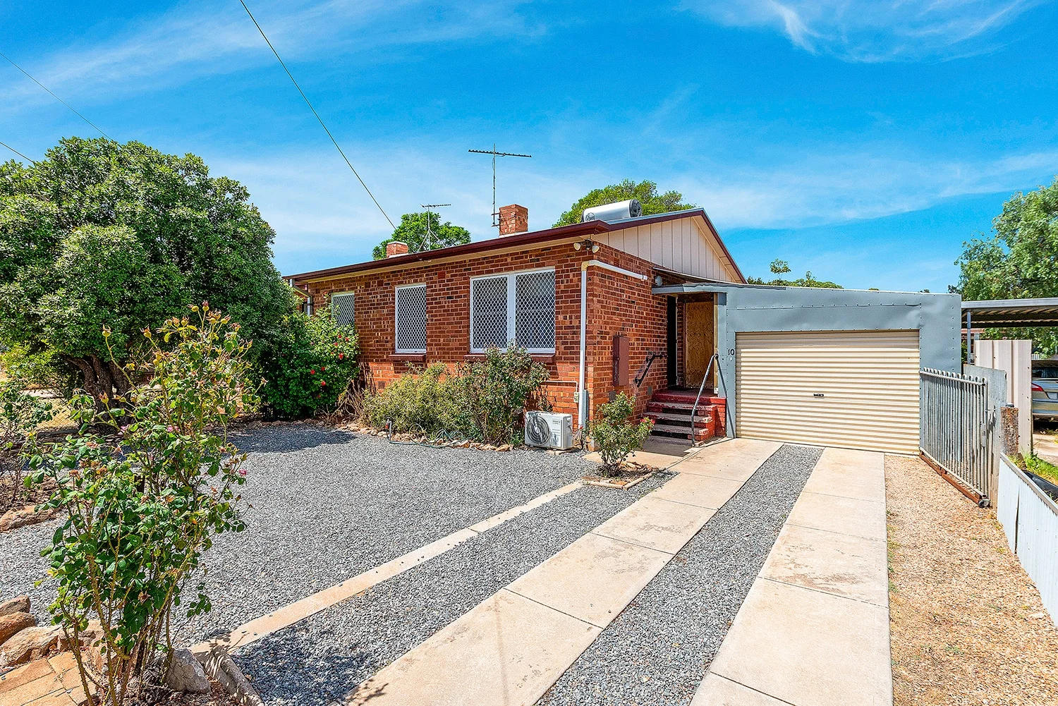 Additional image 2 of 10 Stakes Crescent, Elizabeth Downs SA 5113