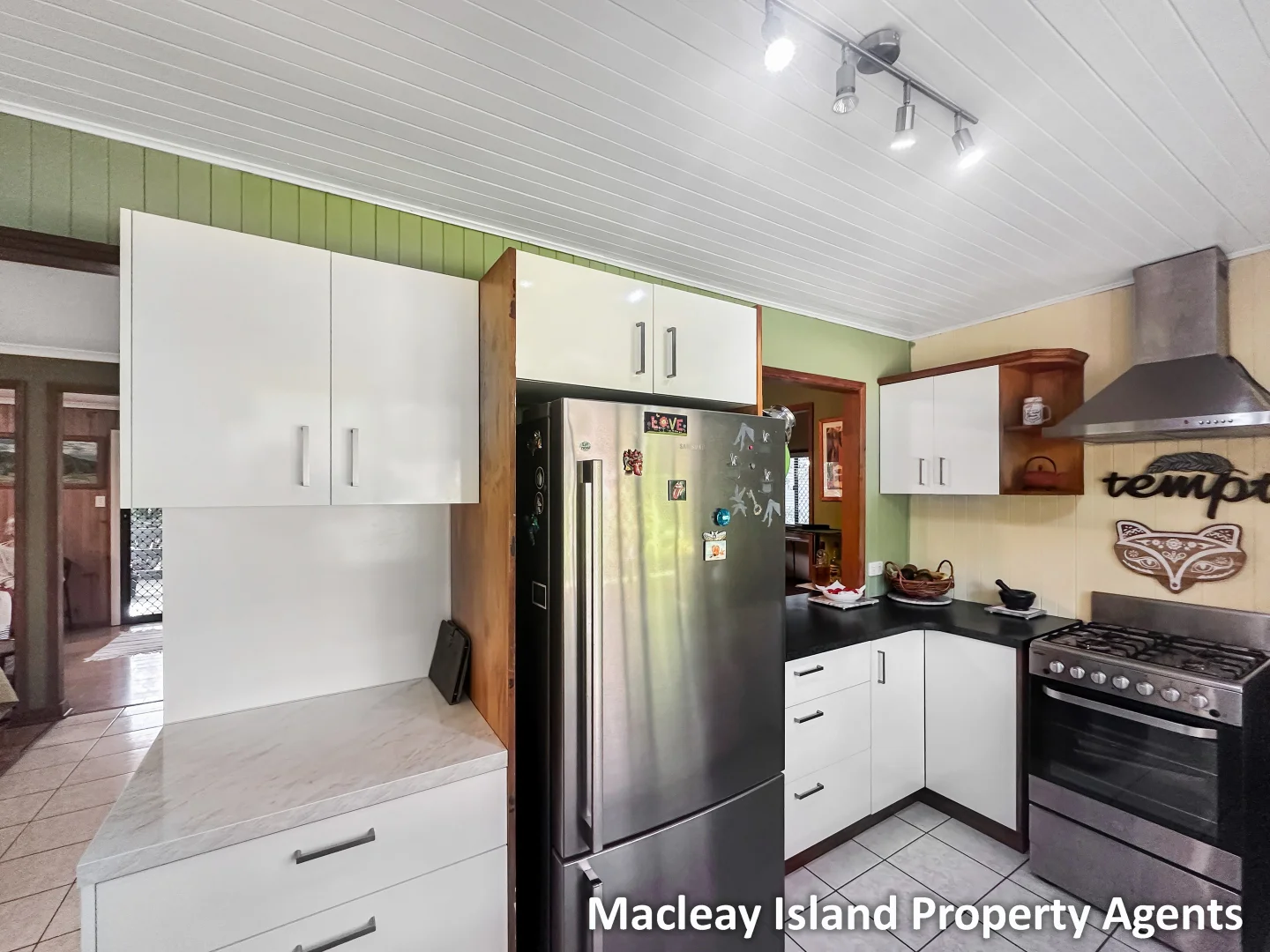 Additional image 10 of 4 Wanda Street, Macleay Island QLD 4184