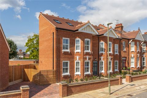 Hale Grove Gardens, Mill Hill, Barnet NW7